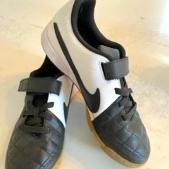 Nike tiempo hotsell genio indoor